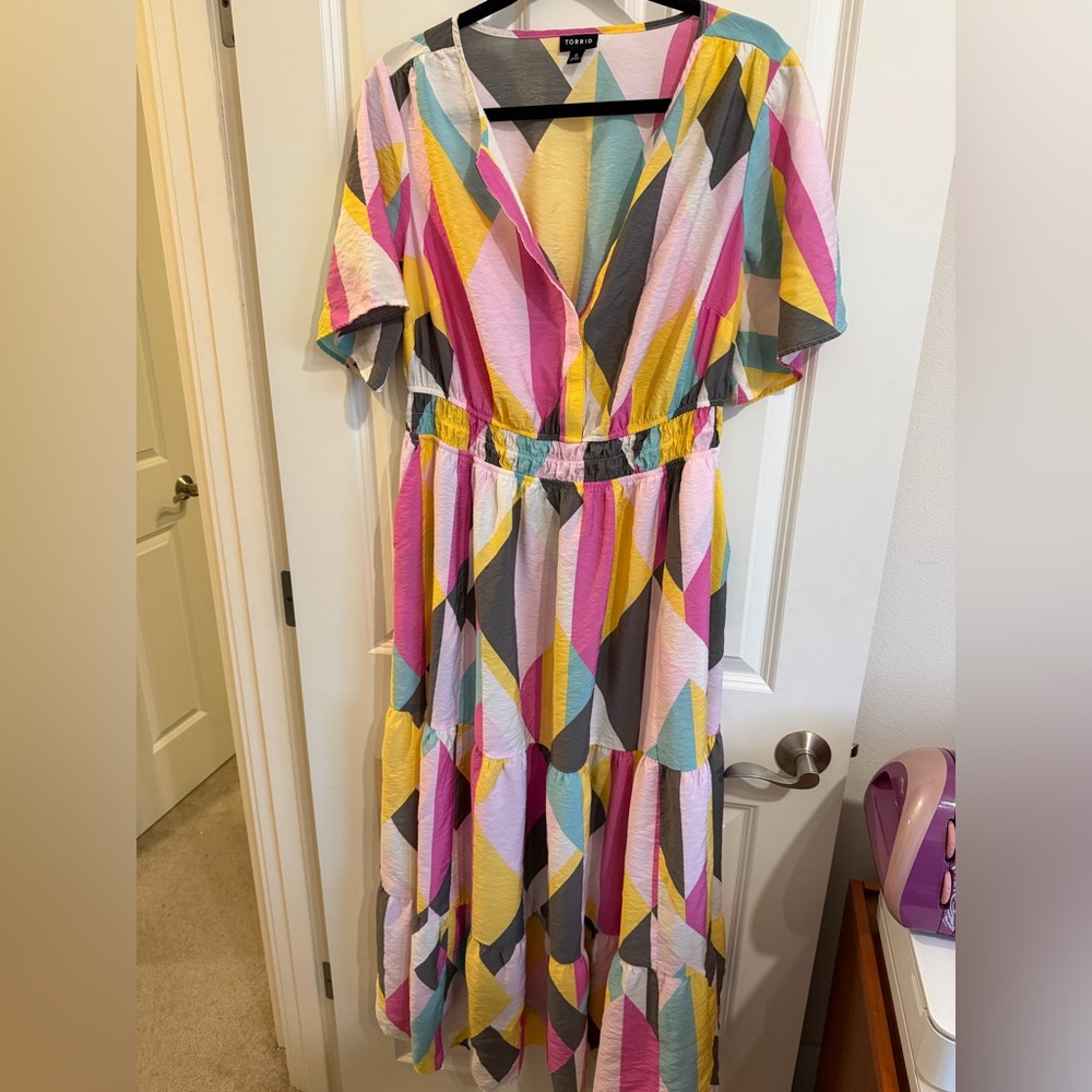 torrid Multicolor Geometric Maxi Dress - Pink, Yellow, Teal, Gray